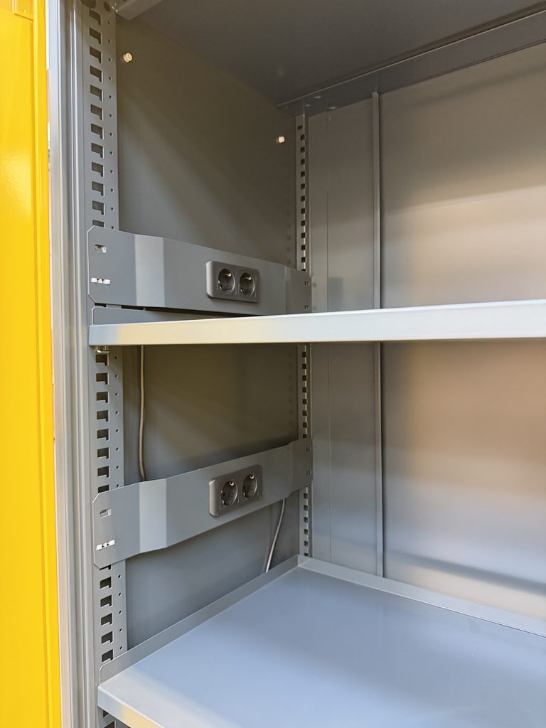 INTERNO ELETTRIFICATO